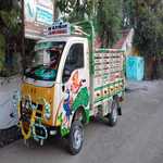 Hire the Right Transporter for Shifting Goods to New Location